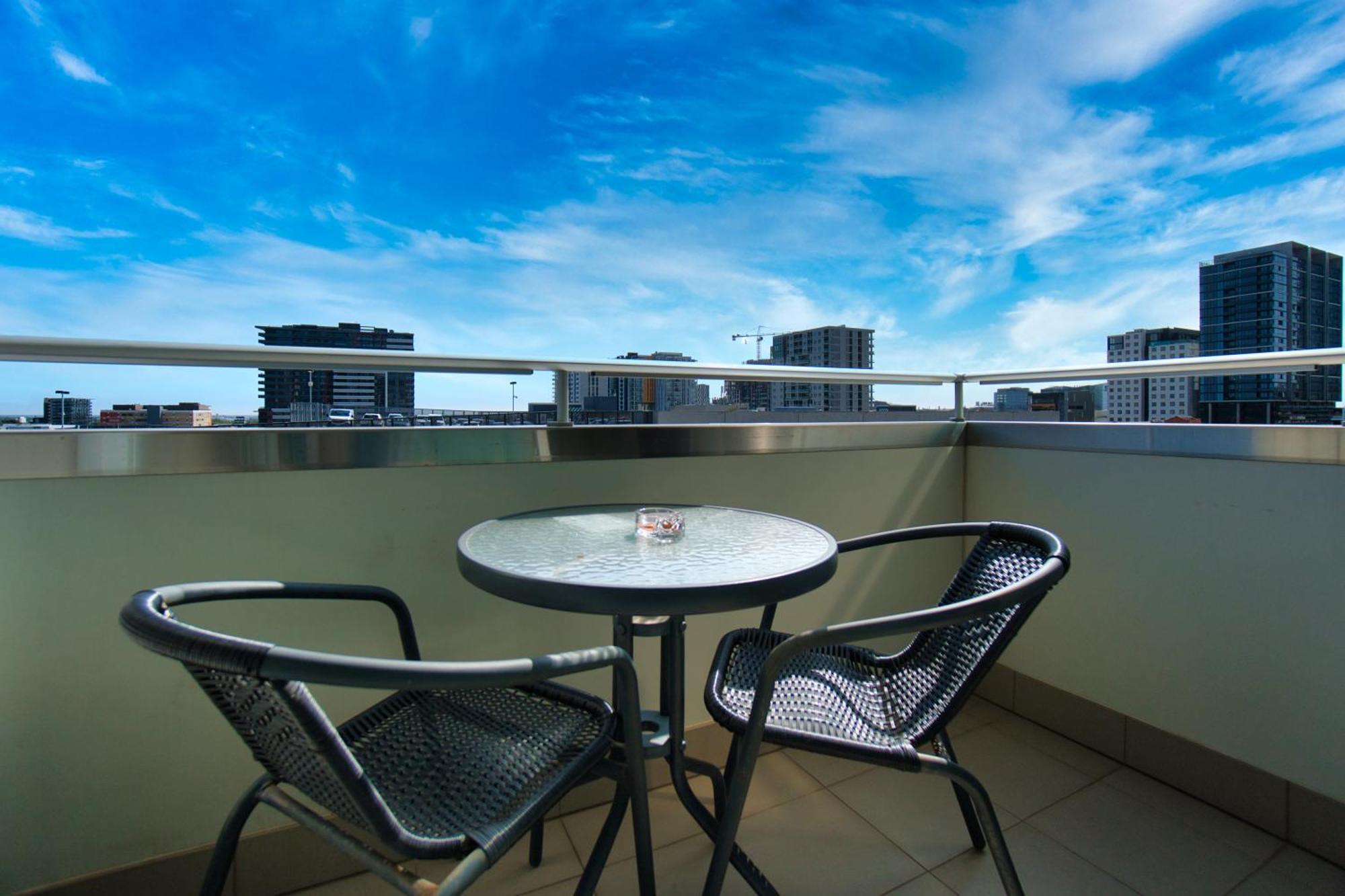 Amyra Residences At The Rowlands Apartments アデレード エクステリア 写真