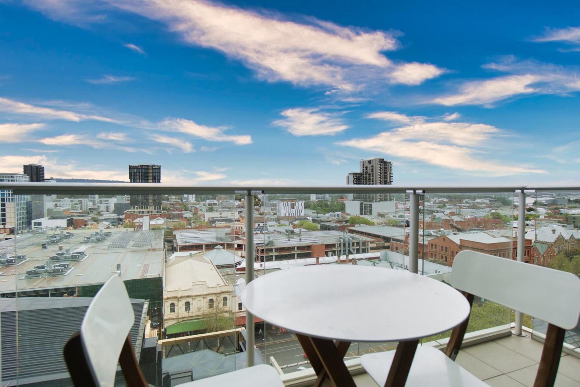 Amyra Residences At The Rowlands Apartments アデレード エクステリア 写真