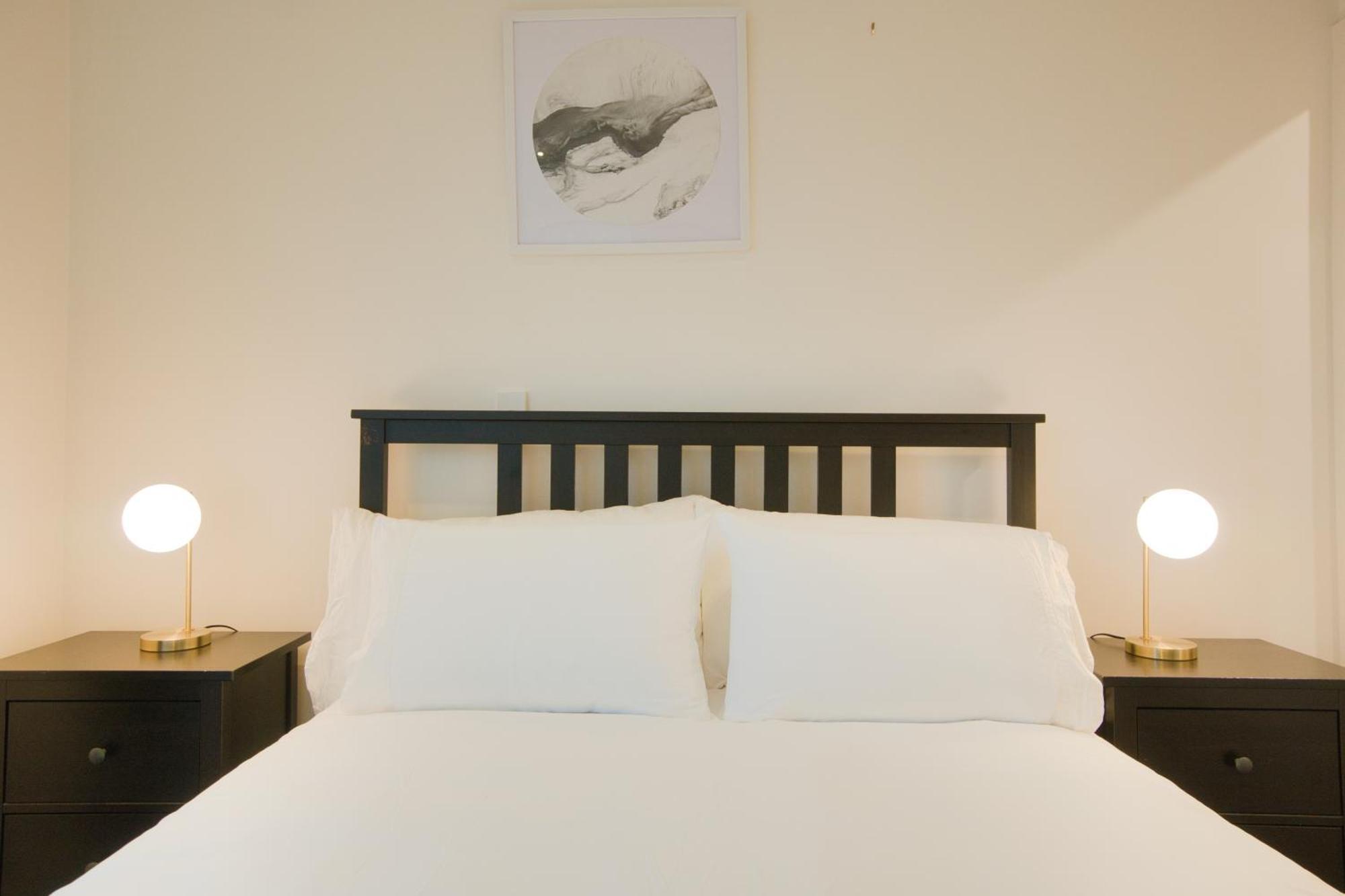 Amyra Residences At The Rowlands Apartments アデレード エクステリア 写真