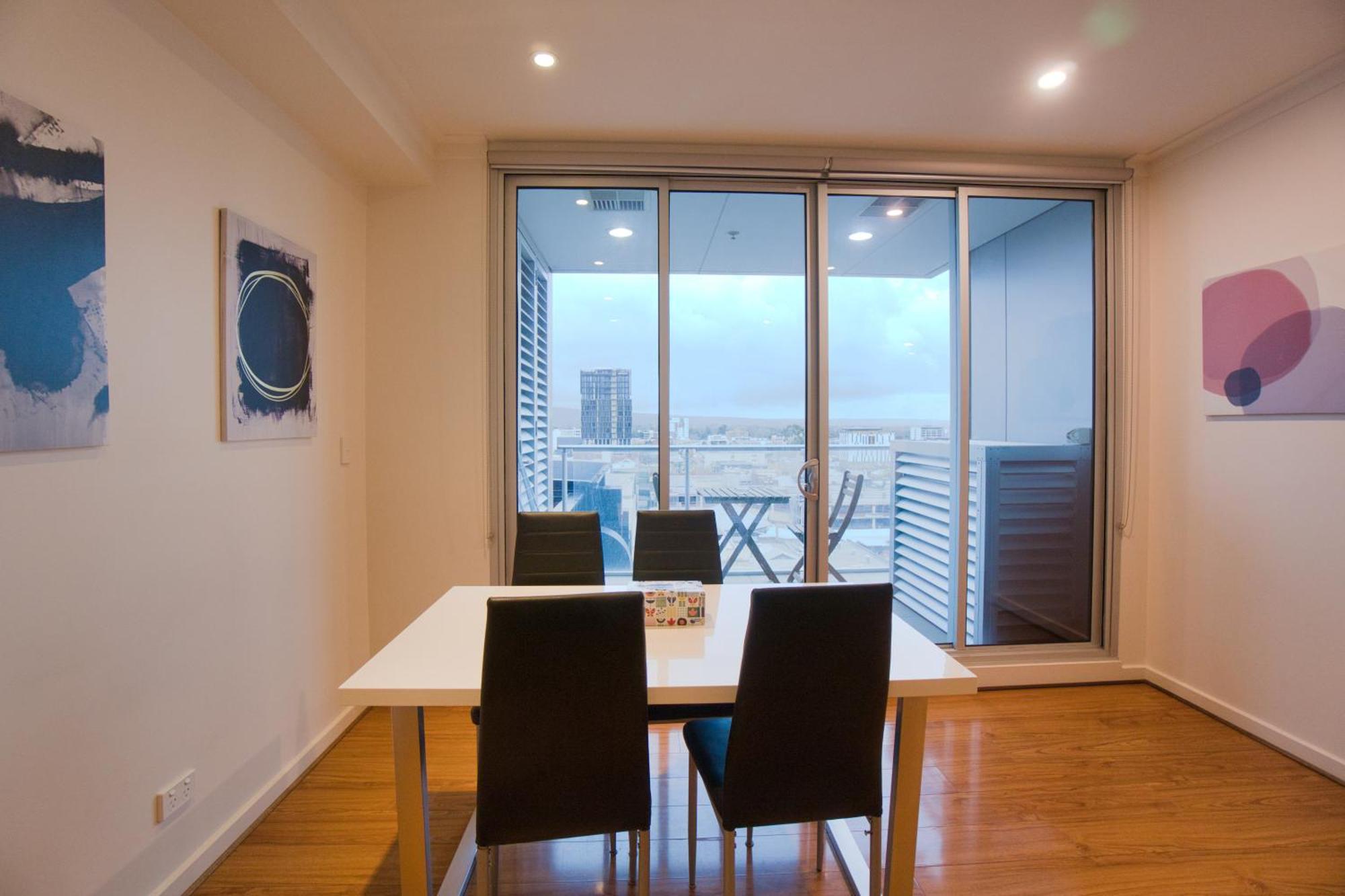 Amyra Residences At The Rowlands Apartments アデレード エクステリア 写真