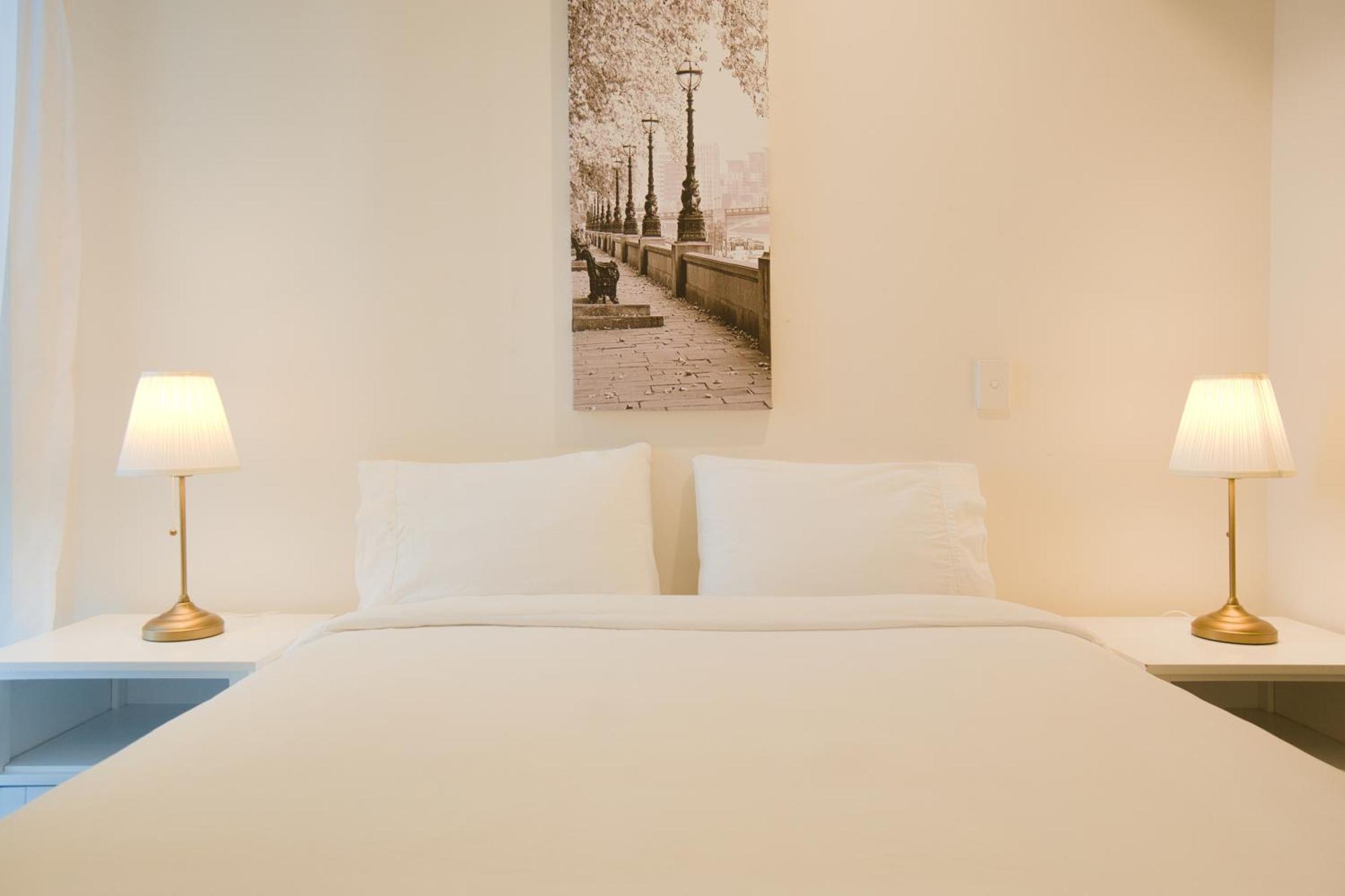 Amyra Residences At The Rowlands Apartments アデレード エクステリア 写真